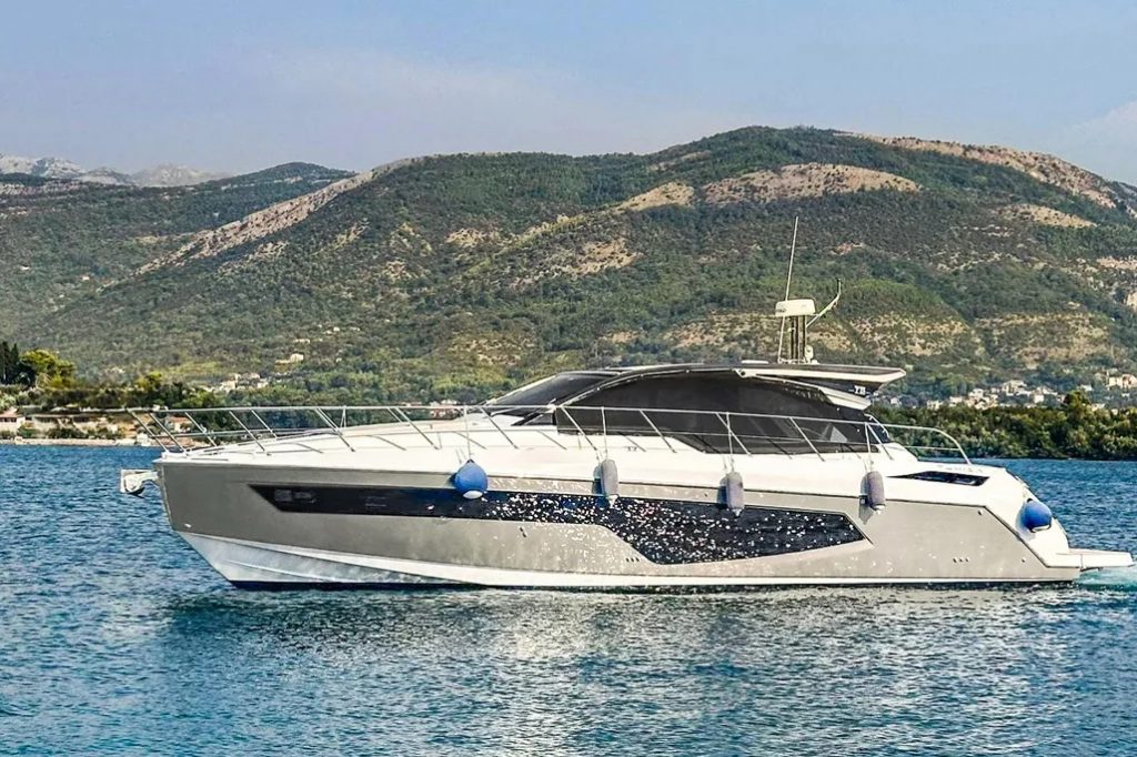 2022-azimut-atlantis-51-power-9681455-20250212114049283-1_XLARGE